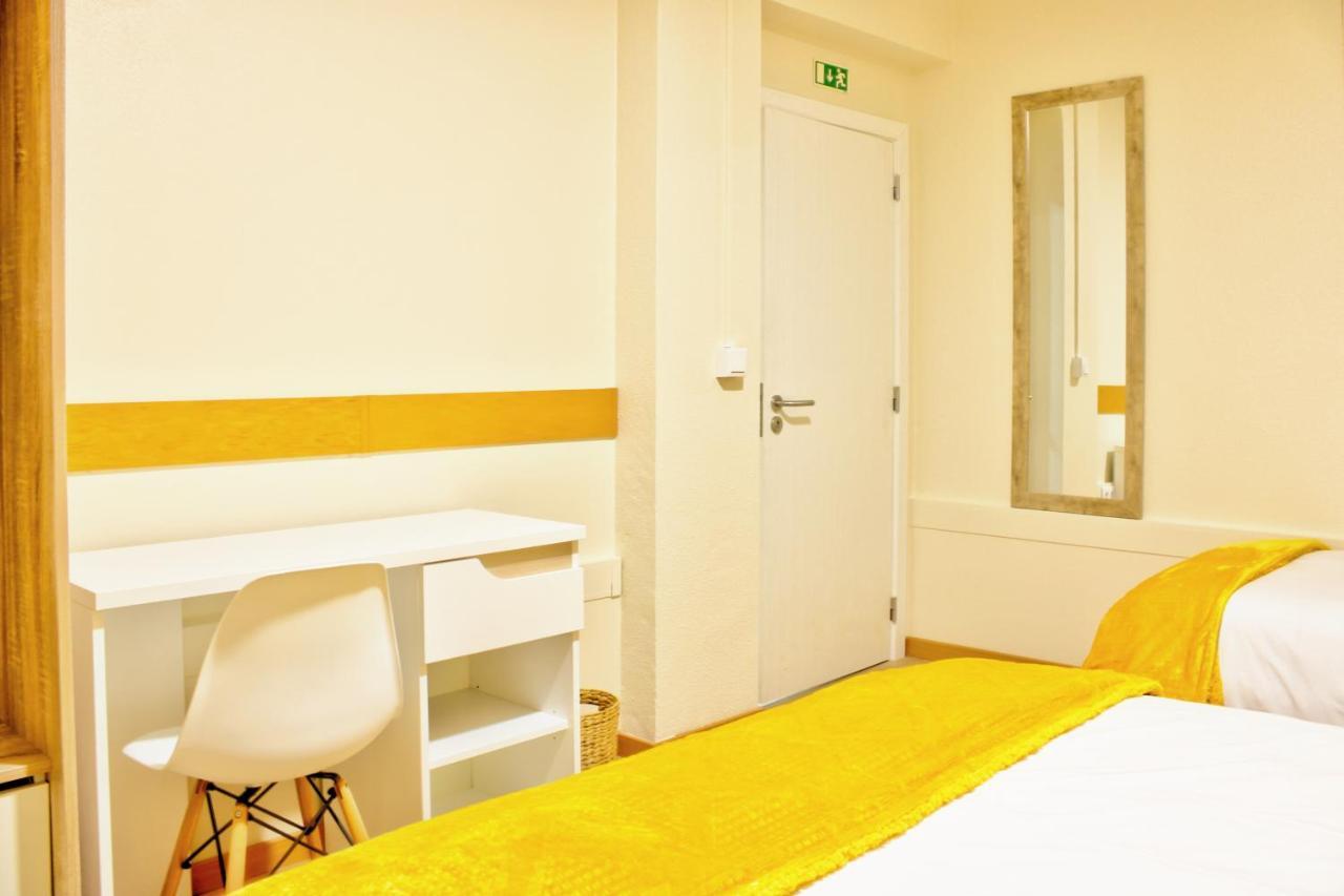 Lulu'S Guesthouse Atouguia Da Baleia Εξωτερικό φωτογραφία